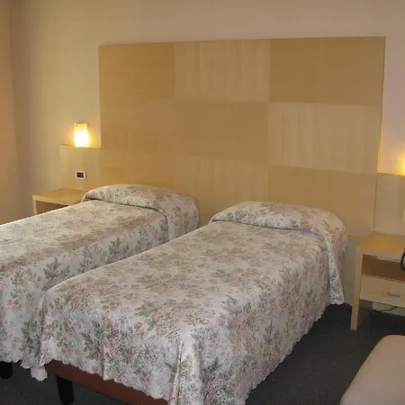 Lanterna 2* Αμπάνο Τέρμε